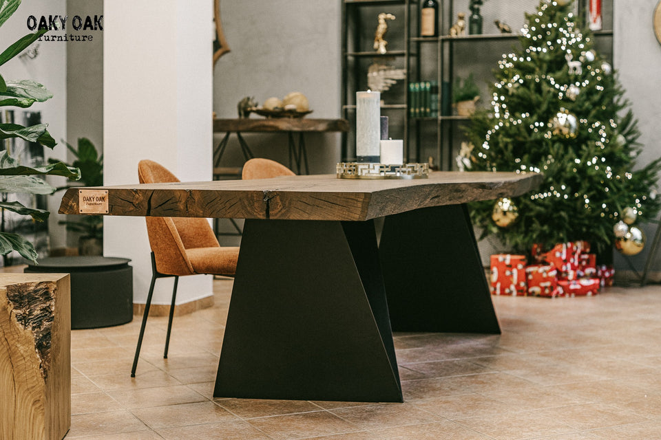 DINING TABLE 616