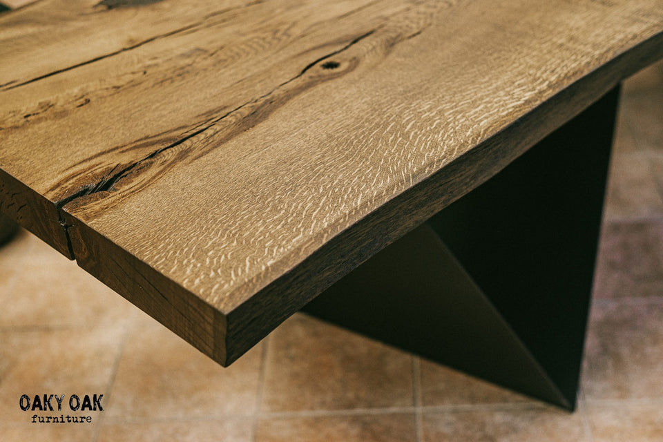 DINING TABLE 616
