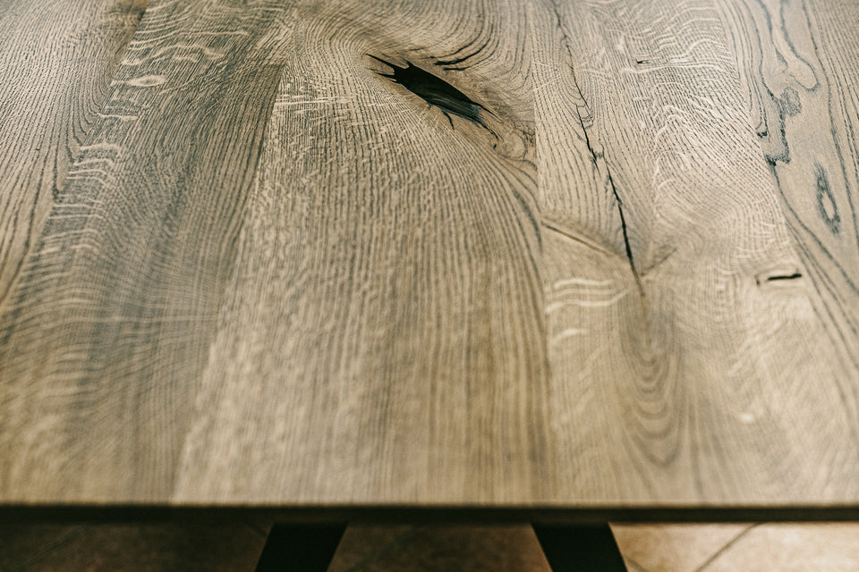 DINING TABLE 615