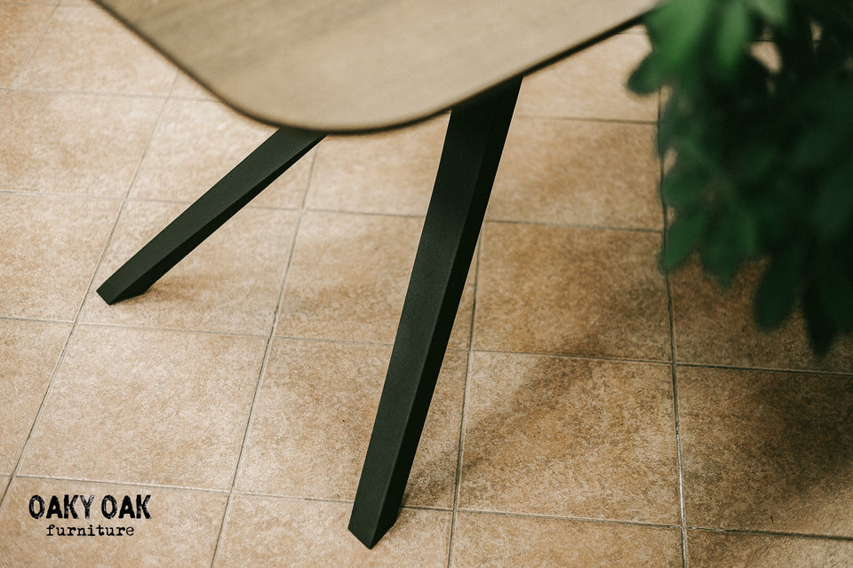 DINING TABLE 615