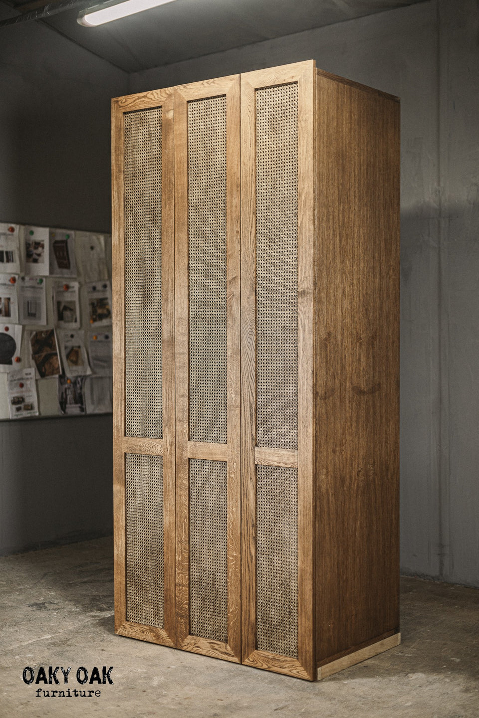 WARDROBE 639