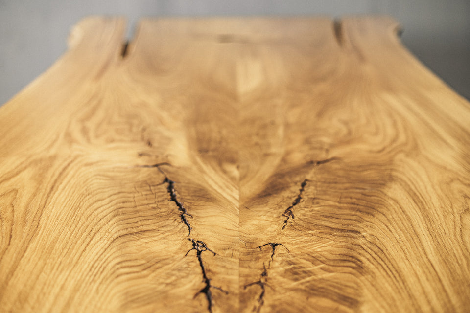 DINING TABLE 644