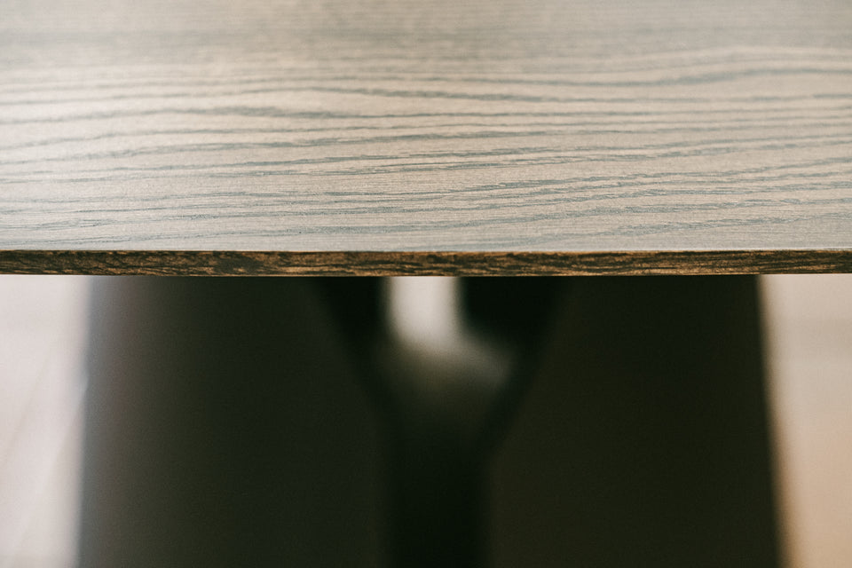DINING TABLE 573