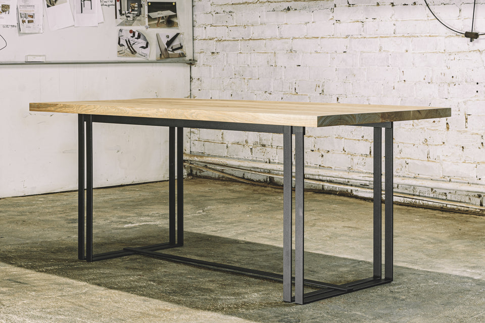 DINING TABLE 204