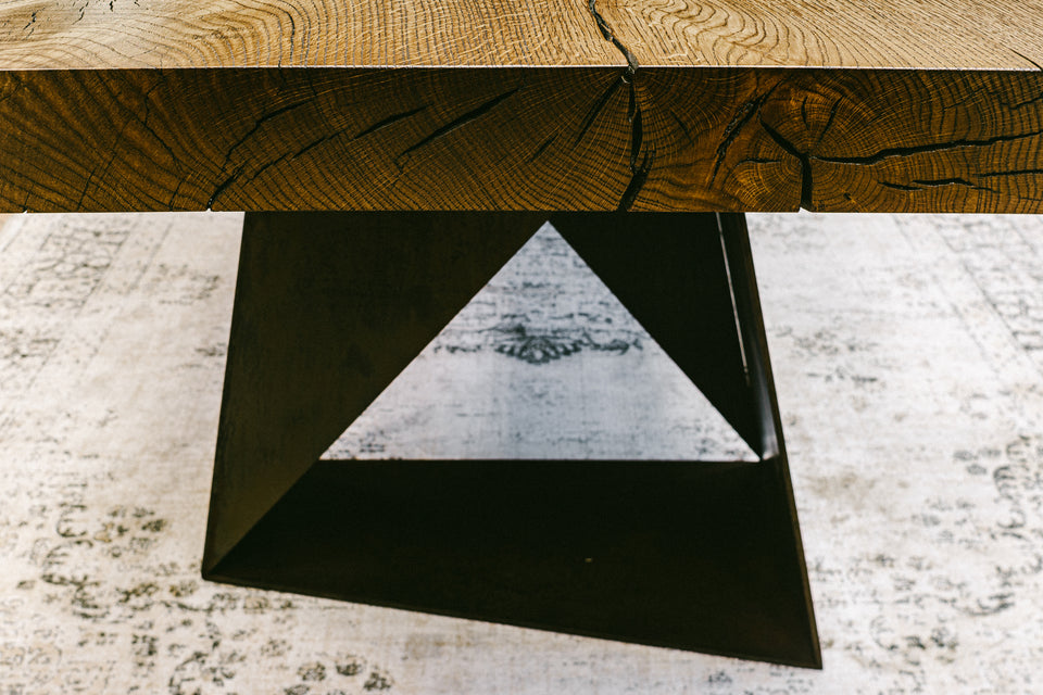 DINING TABLE 366