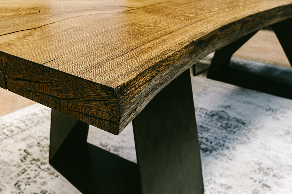 DINING TABLE 366