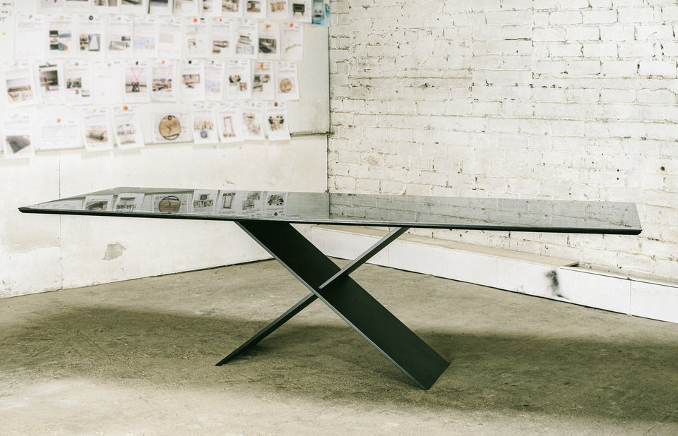 DINING TABLE 375