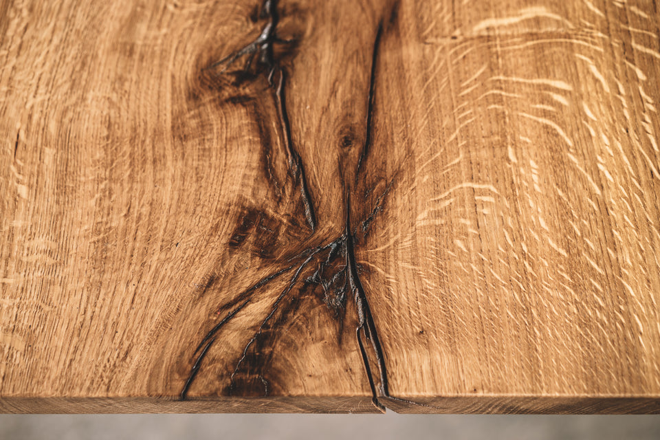 DINING TABLE 066