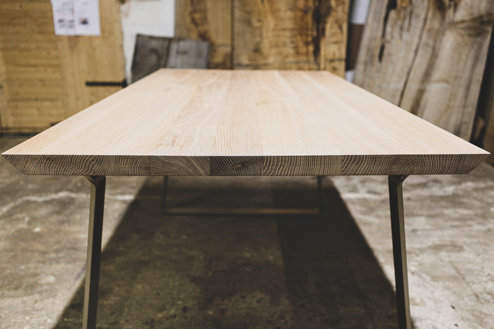 DINING TABLE 234