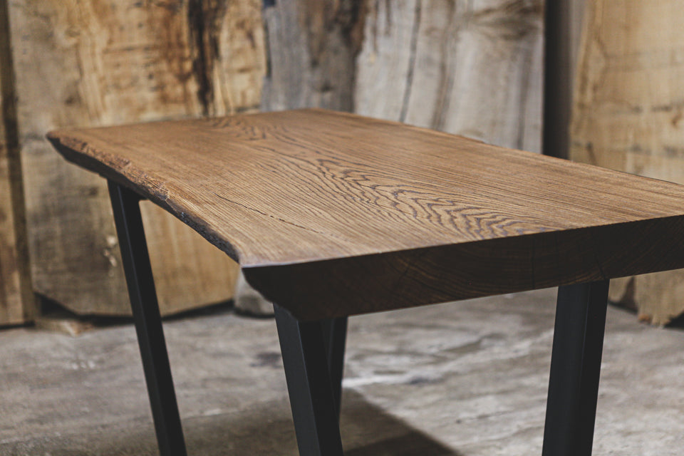 DINING TABLE 230