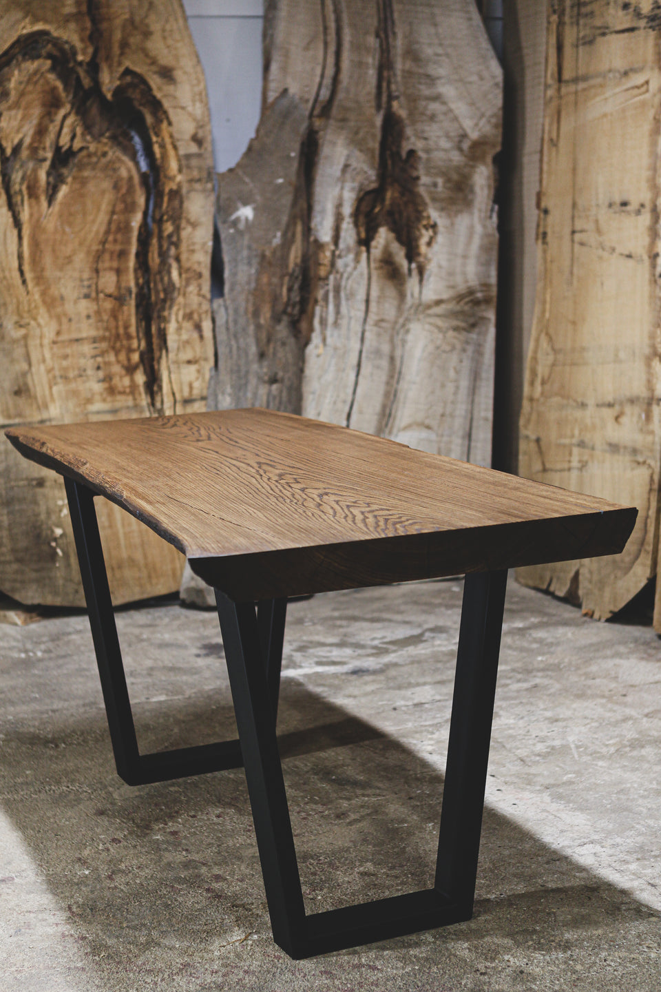 DINING TABLE 230