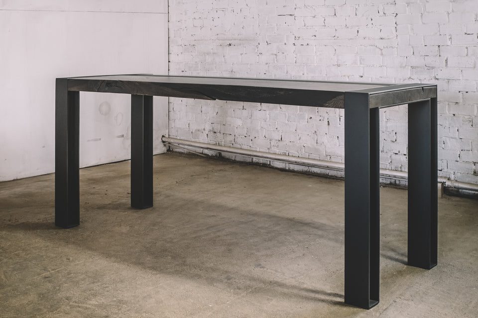DINING TABLE 067
