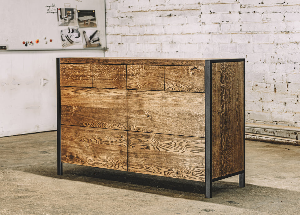 CHEST OF DRAWERS 156