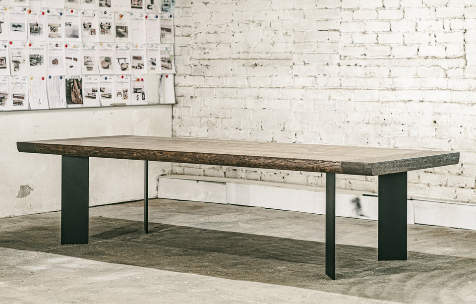 DINING TABLE 405