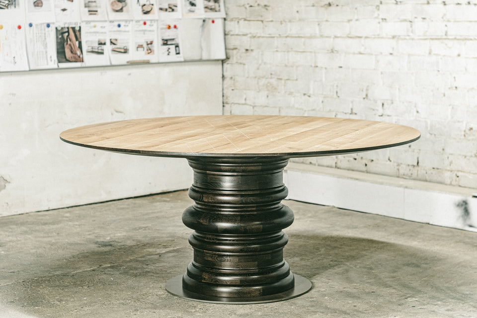 DINING TABLE 401
