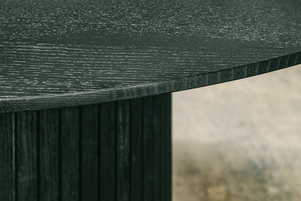 DINING TABLE 411