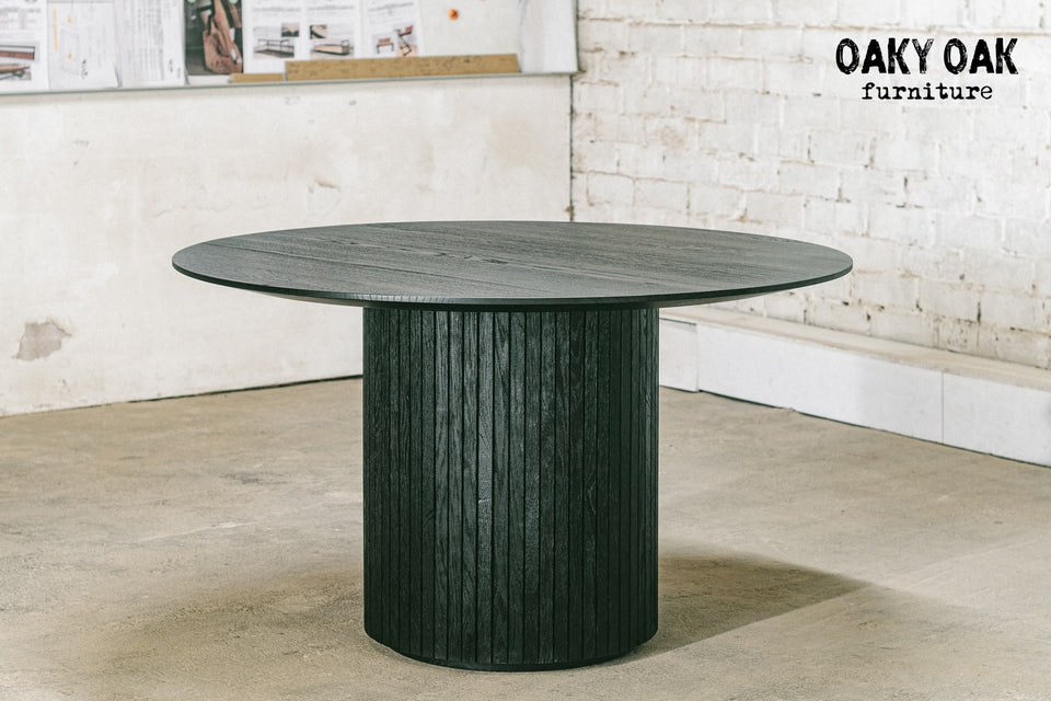 DINING TABLE 411