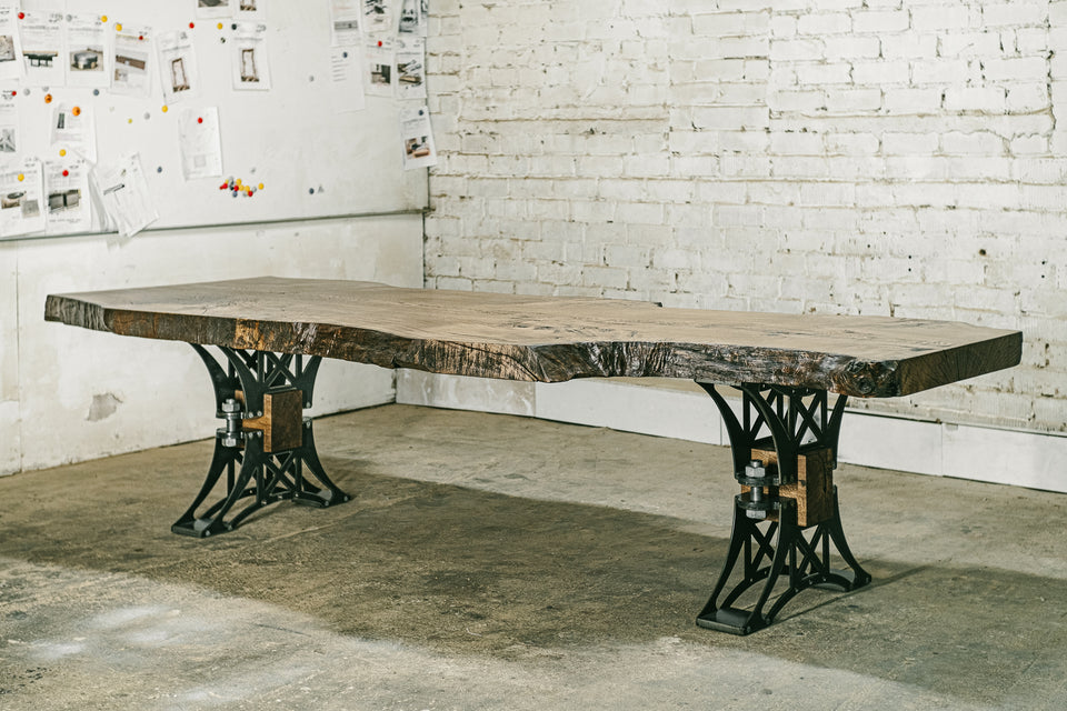 DINING TABLE 452