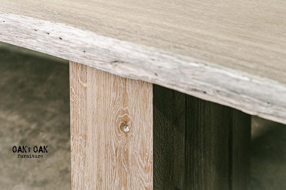 DINING TABLE 504