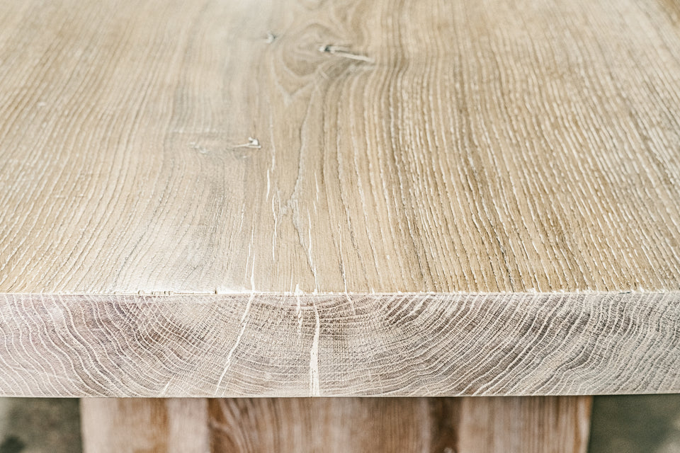 DINING TABLE 504