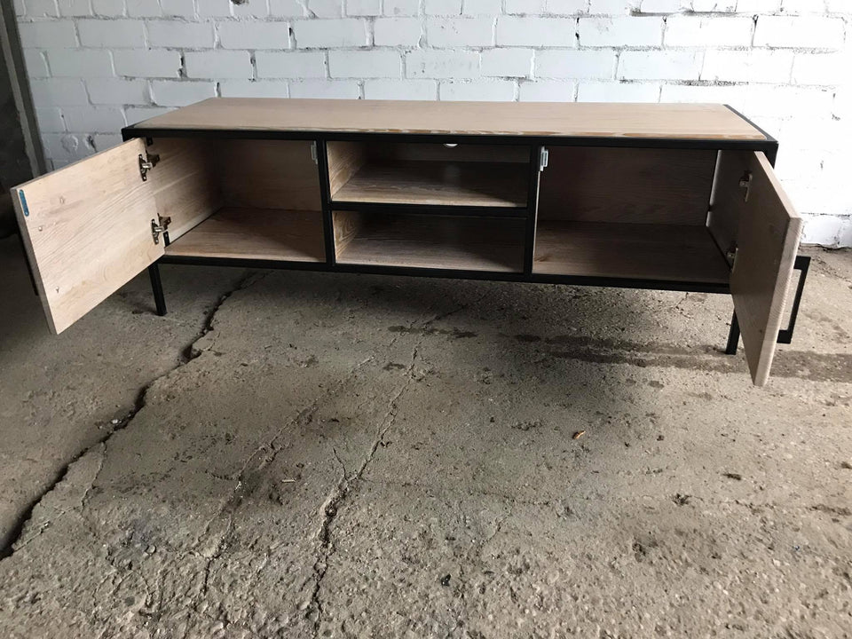 TV TABLE 095
