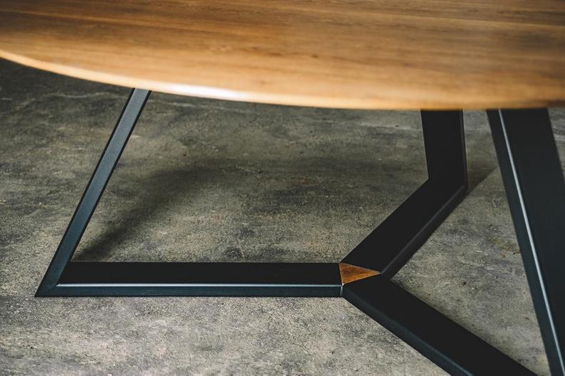 DINING TABLE 132