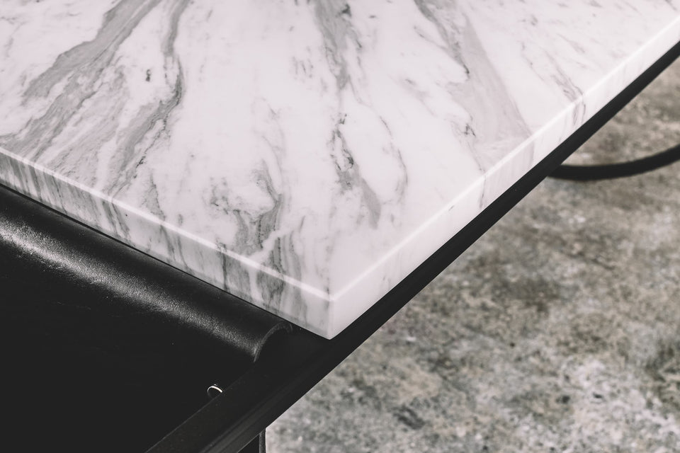 COFFEE TABLE 043