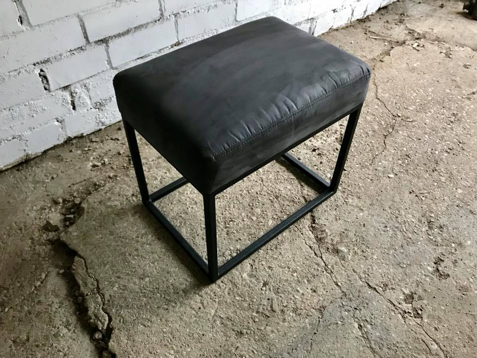 CHAIR 025