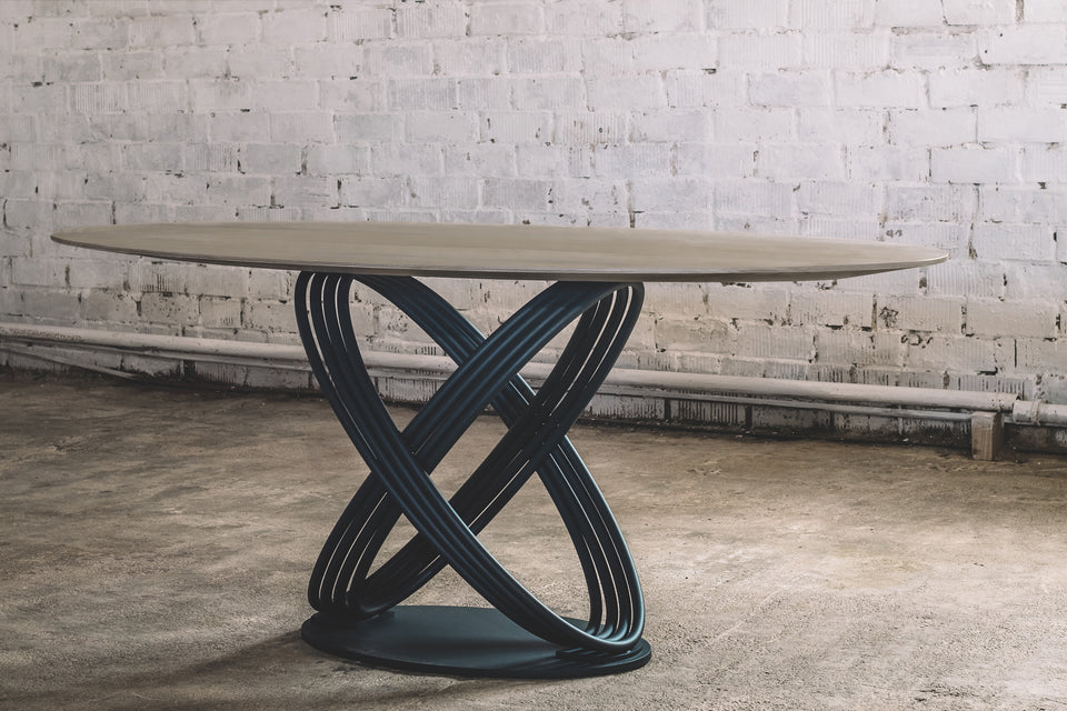 DINING TABLE 064