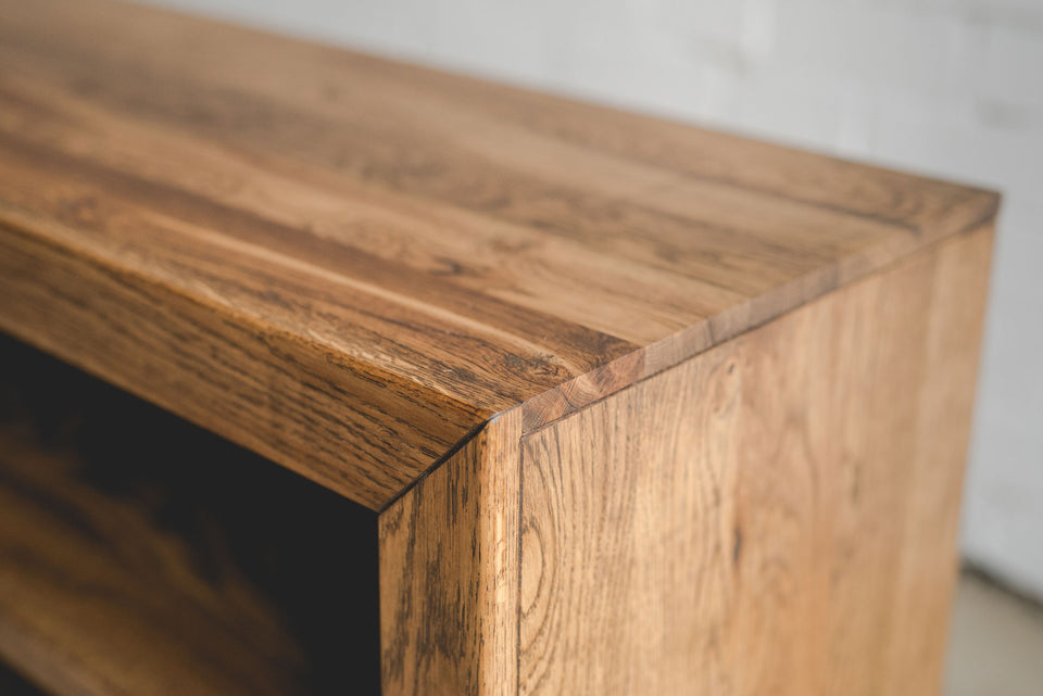 TV TABLE 098