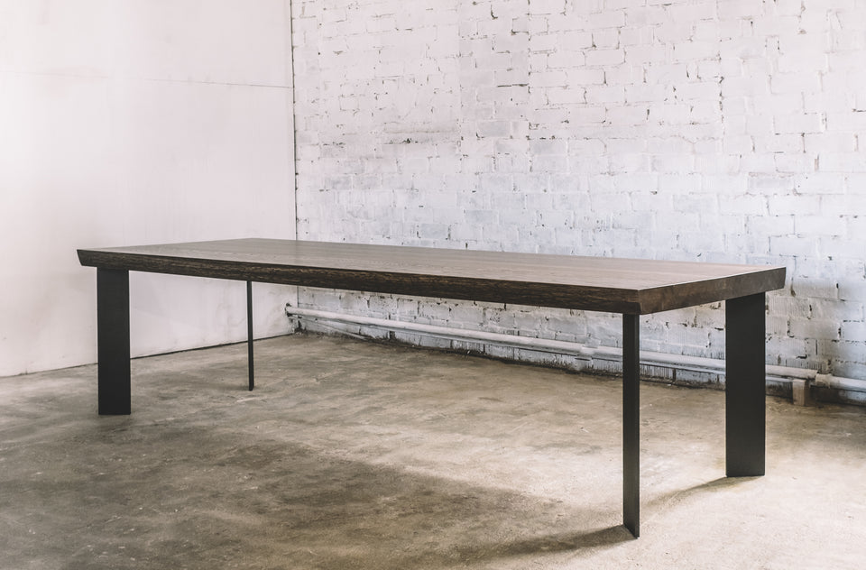 DINING TABLE 063