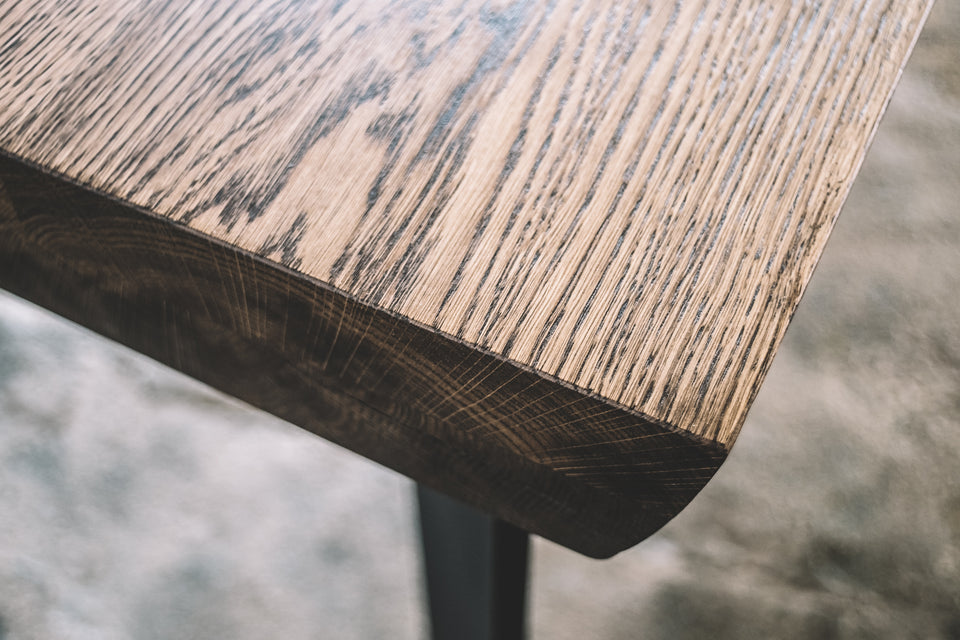 DINING TABLE 063