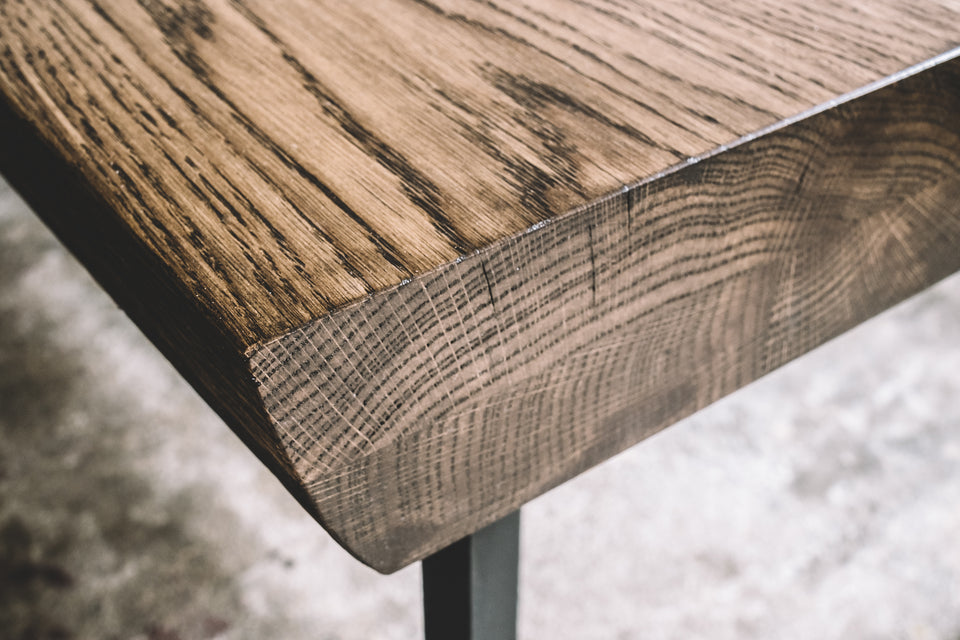 DINING TABLE 063