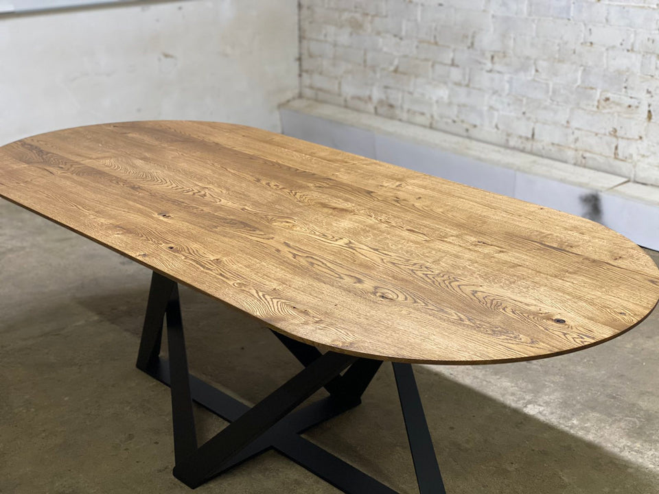 DINING TABLE 352