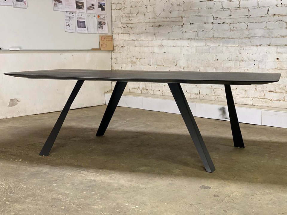 DINING TABLE 356