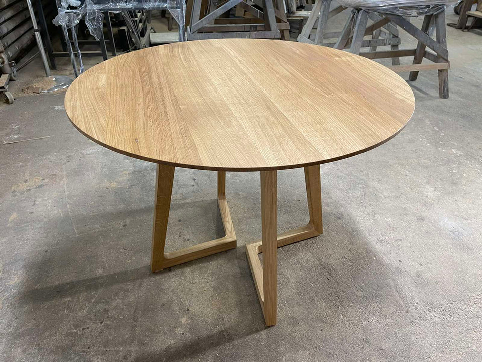DINING TABLE 419