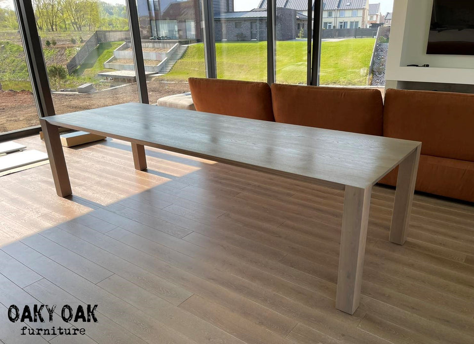 DINING TABLE 424