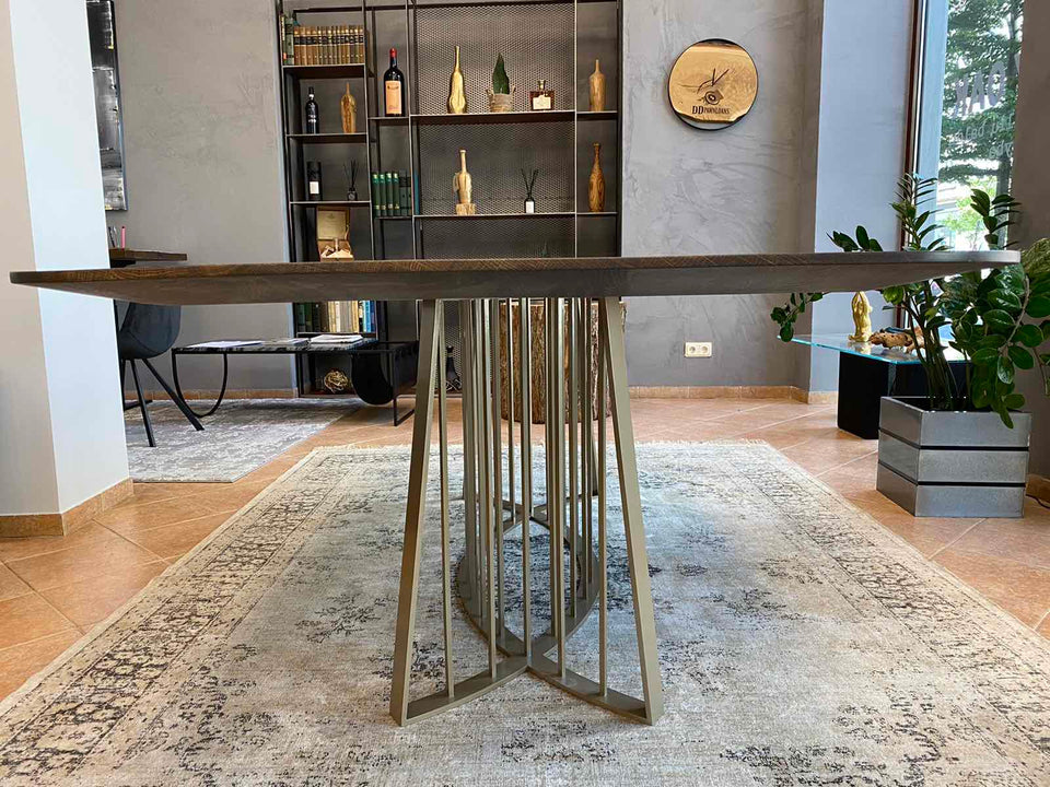 DINING TABLE 444