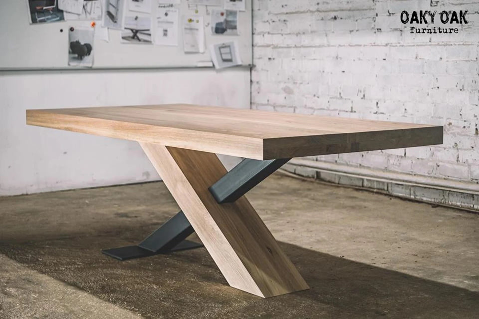 OAK DINING TABLE 869