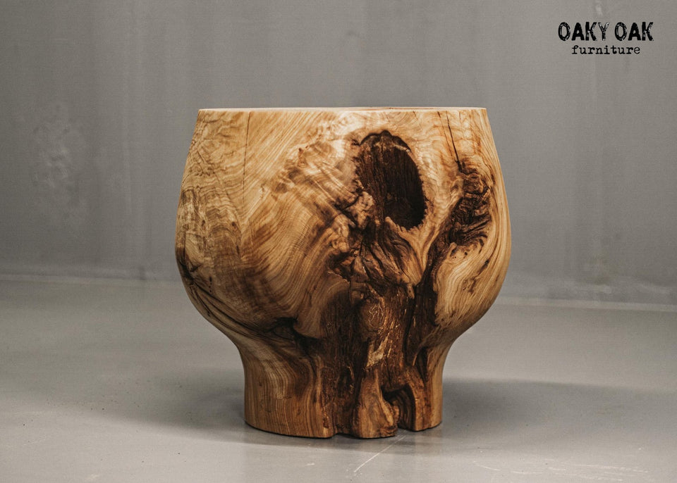OAK COFFEE TABLE 887