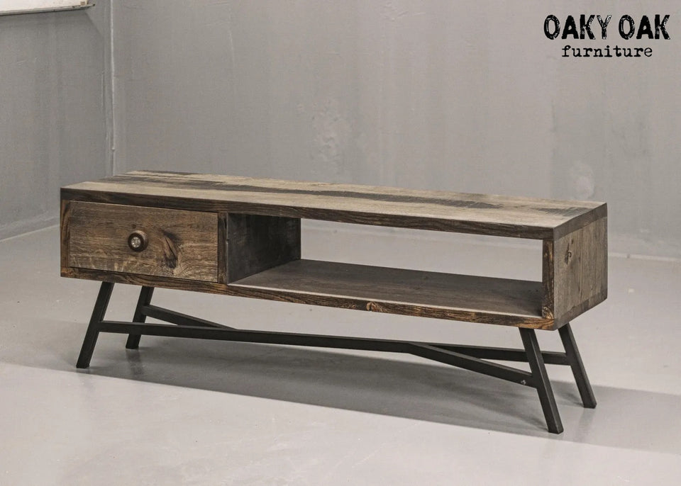 OAK TV TABLE 862