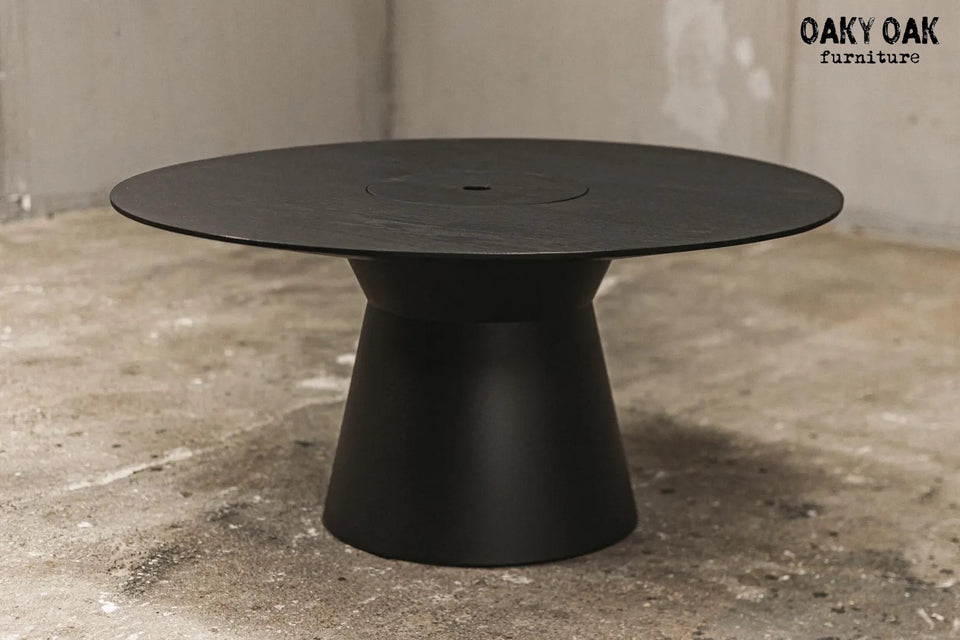 ROUND OAK COFFEE TABLE 888