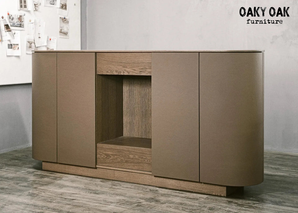 OAK CHEST OF DRAWERS 854