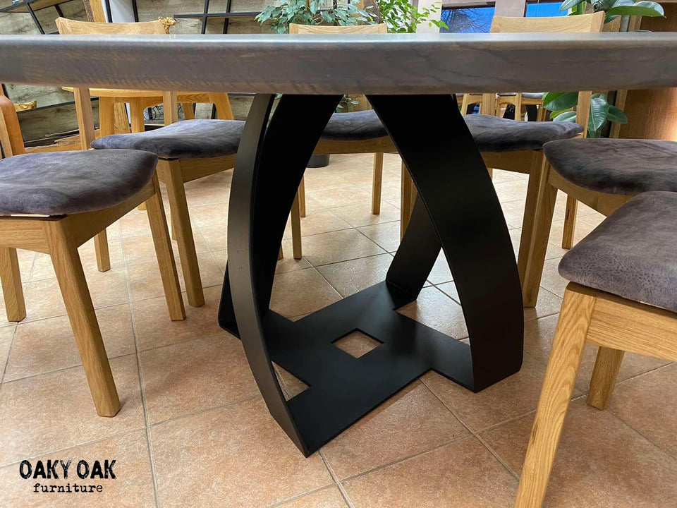 OAK ROUND DINING TABLE 870