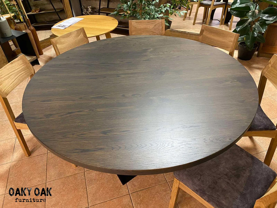 OAK ROUND DINING TABLE 870