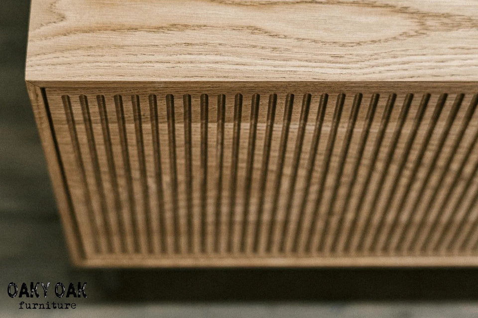 OAK TV TABLE 858