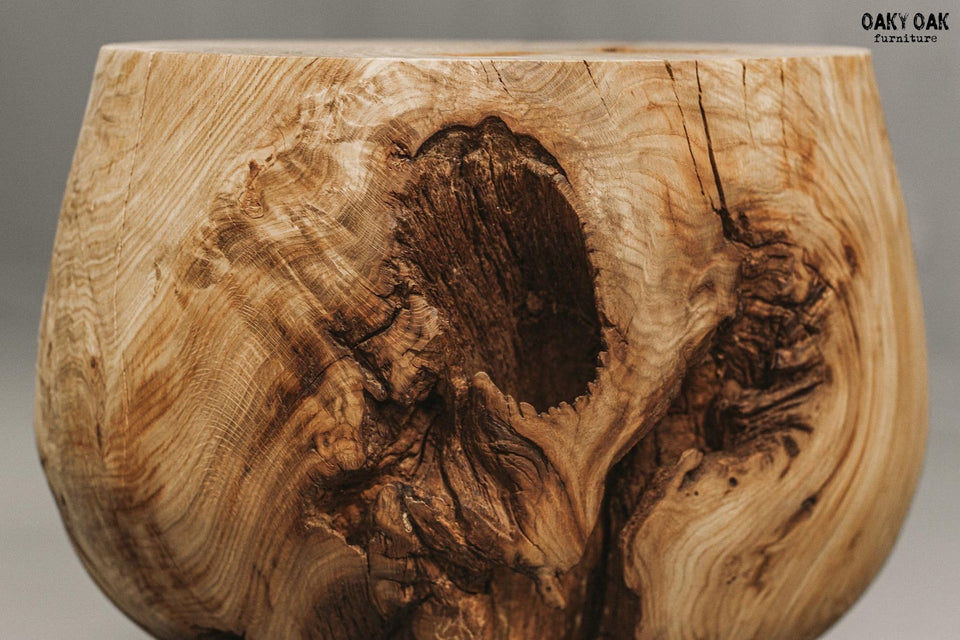 OAK COFFEE TABLE 887