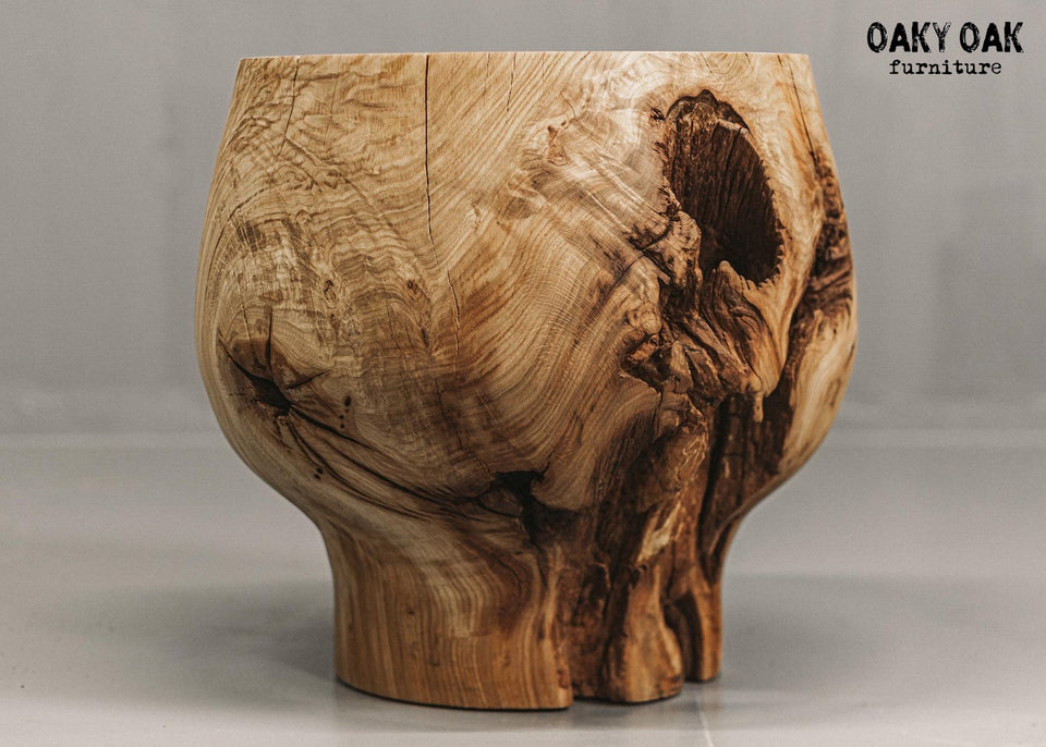 OAK COFFEE TABLE 887