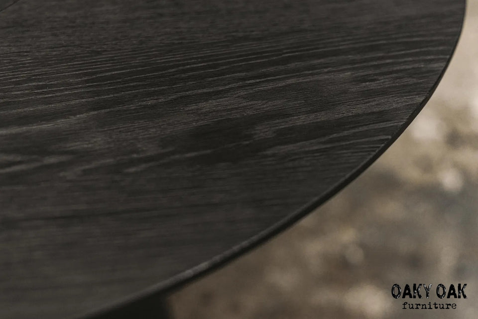 ROUND OAK COFFEE TABLE 888