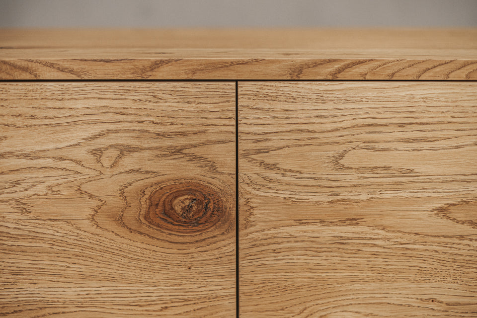 CHEST OF DRAWERS 811